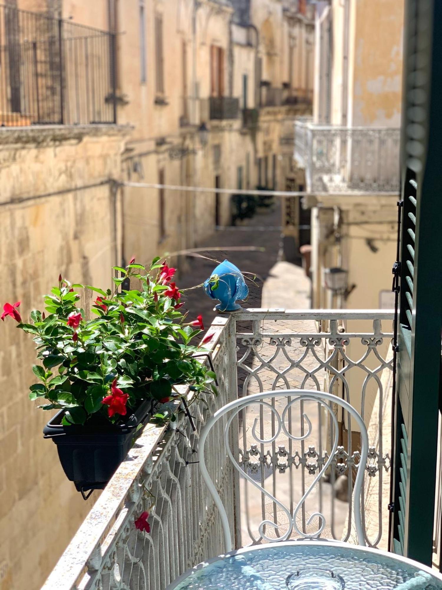 Dimora San Biagio Suites&Apartment Lecce Bilik gambar